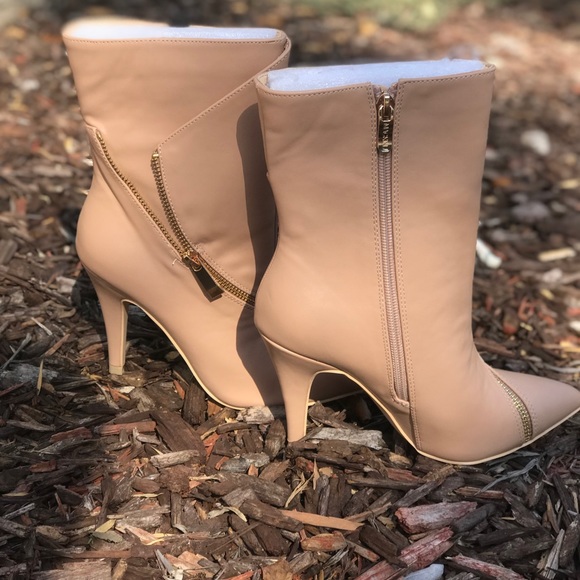 SALE LAST PAIR 7 $9 - Picture 6 of 7